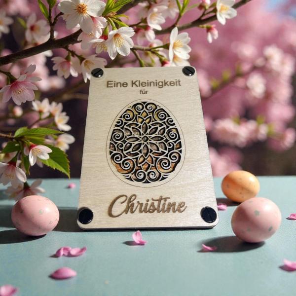 Holzkarte zu Ostern: Stilvolle Geldgeschenke personalisiert mit Namen – Die perfekte Geschenkidee für deine Liebsten!